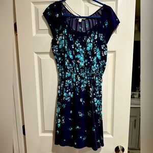 Lauren Conrad dress blue flowers M